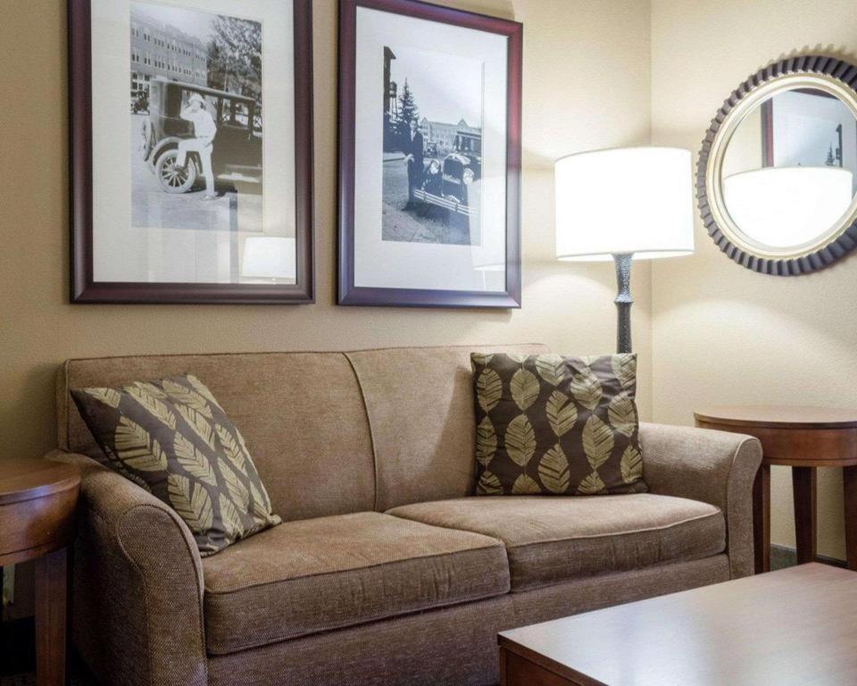 Comfort Suites Starkville Esterno foto